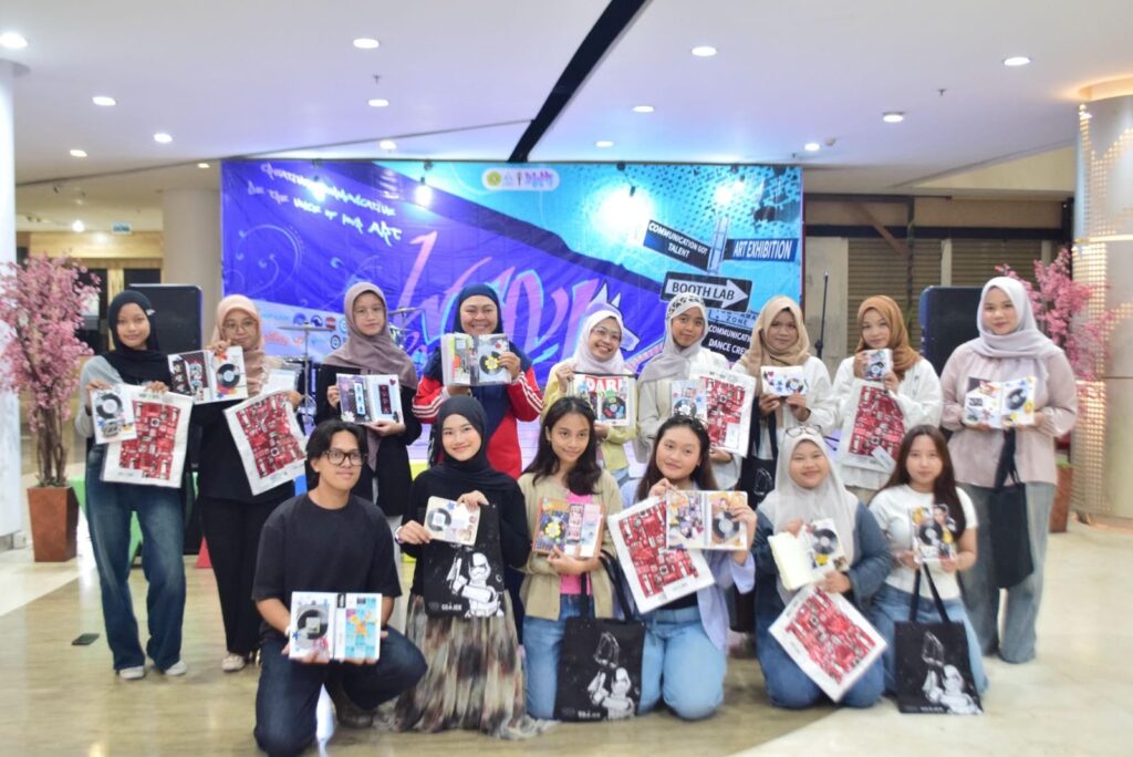 Foto bersama saat acara Warung Seni (WANI) 2026/dok.Ikomupnjatim